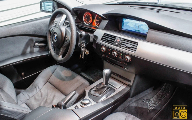 BMW Seria 5 cena 18888 przebieg: 297000, rok produkcji 2005 z Różan małe 407